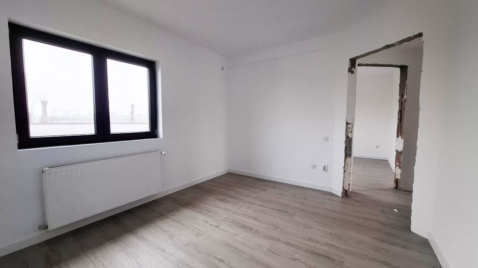 Casa P+1E+M, cu 5 camere, zona Rudului - Poză 13