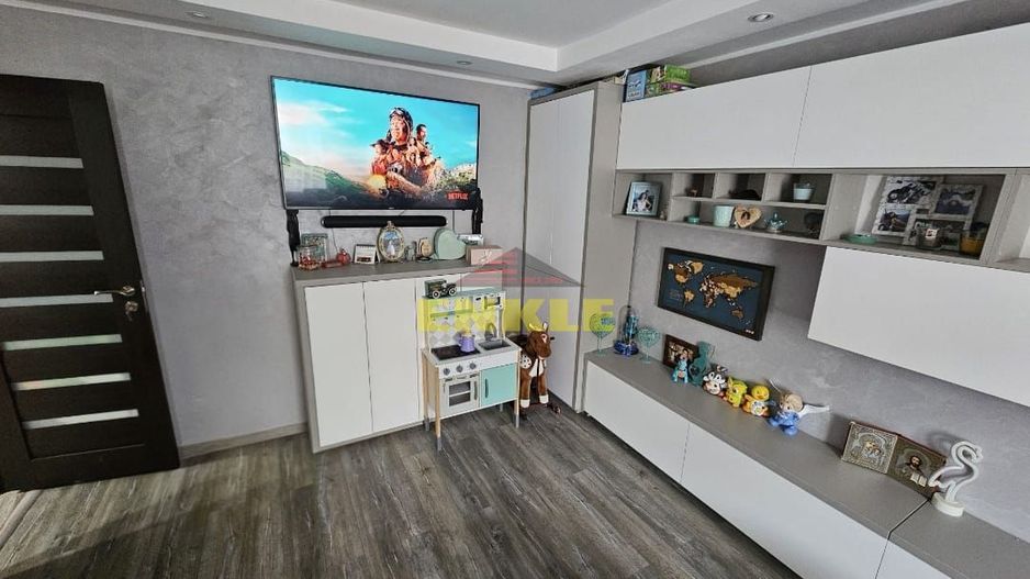 Vânzare apartament 2 camere decomandat – complet renovat. - Poză 2