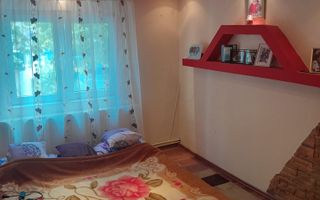 ageuropa.ro vinde apt 4 cam. 80mp etaj 1 în Micro 16. - Poză 1