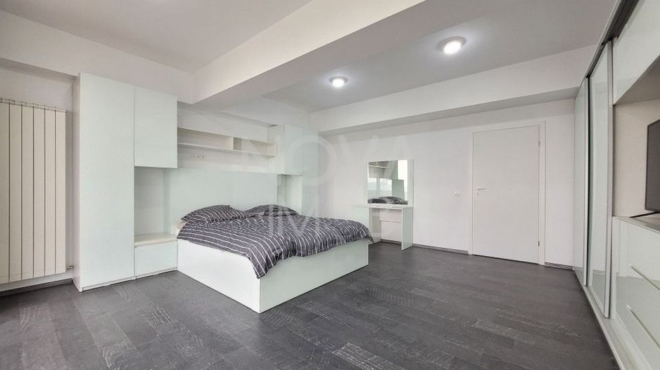 PENTHOUSE DE LUX CU TERASĂ PANORAMICĂ ȘI PRIVELIȘTE SPRE MUNȚII FĂGĂRAȘ - Poză 16