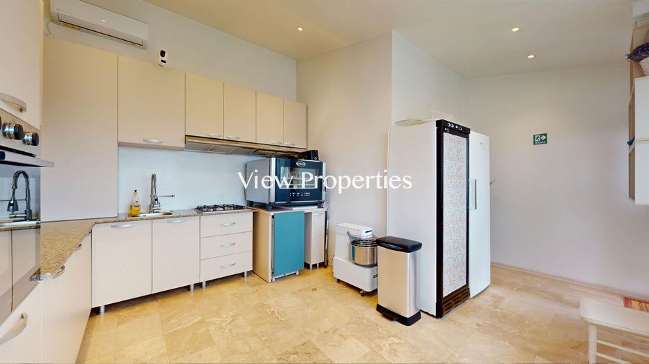 Balotești - Casă individuală + Spațiu comercial - Poză 10