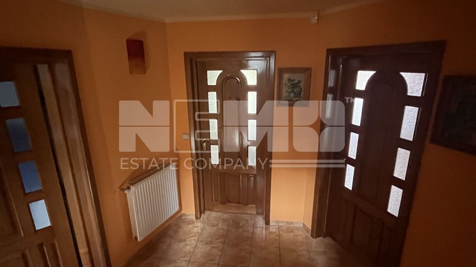 Casă/Vila + Teren 13 Ari de Vânzare |Lisaura/Suceava I 260.000Euro - Poză 4