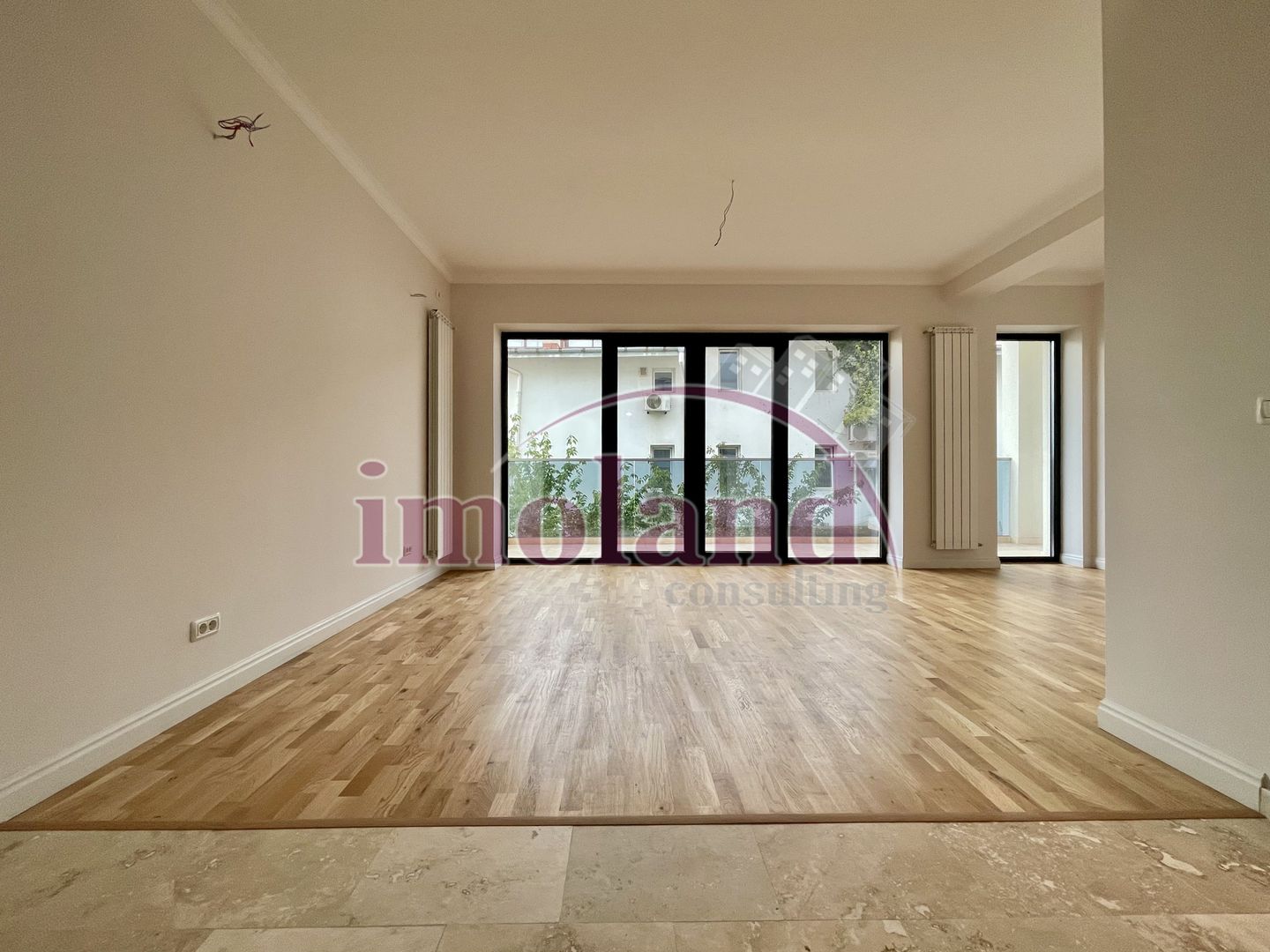 Închiriere apartament 3 camere, 2 balcoane 105 mp - Tei / B. Văcărescu - Poză 2