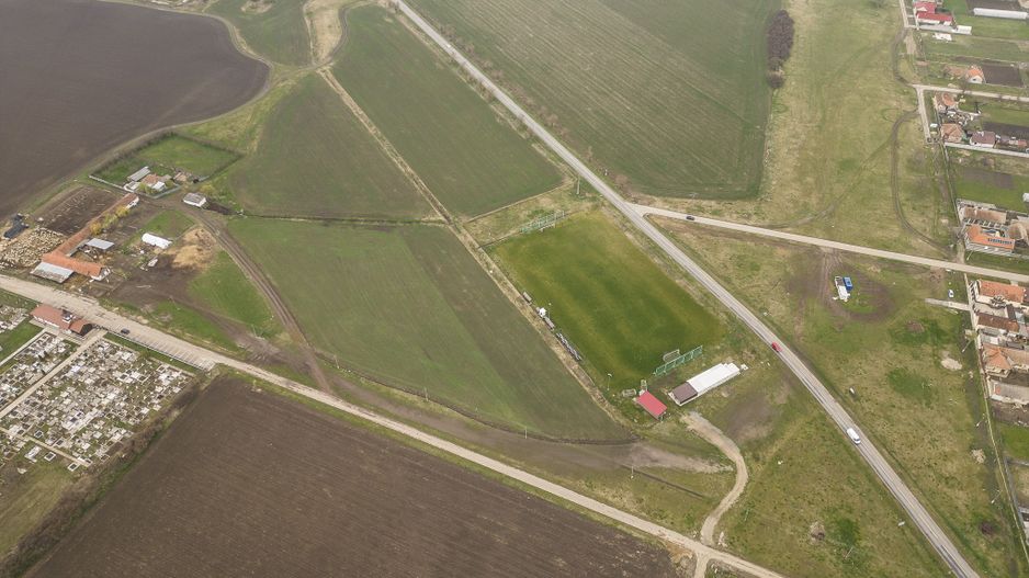 Teren 76.000mp între Sântana și Caporal Alexa - Poză 3