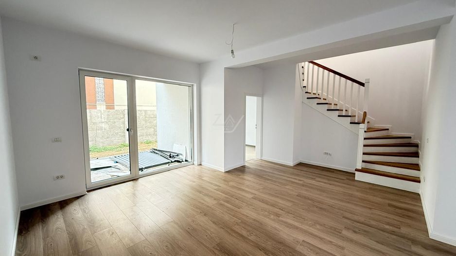 Locatie excelenta - langa Musicescu. 3 dormitoare. 2 locuri parcare. - Poză 1