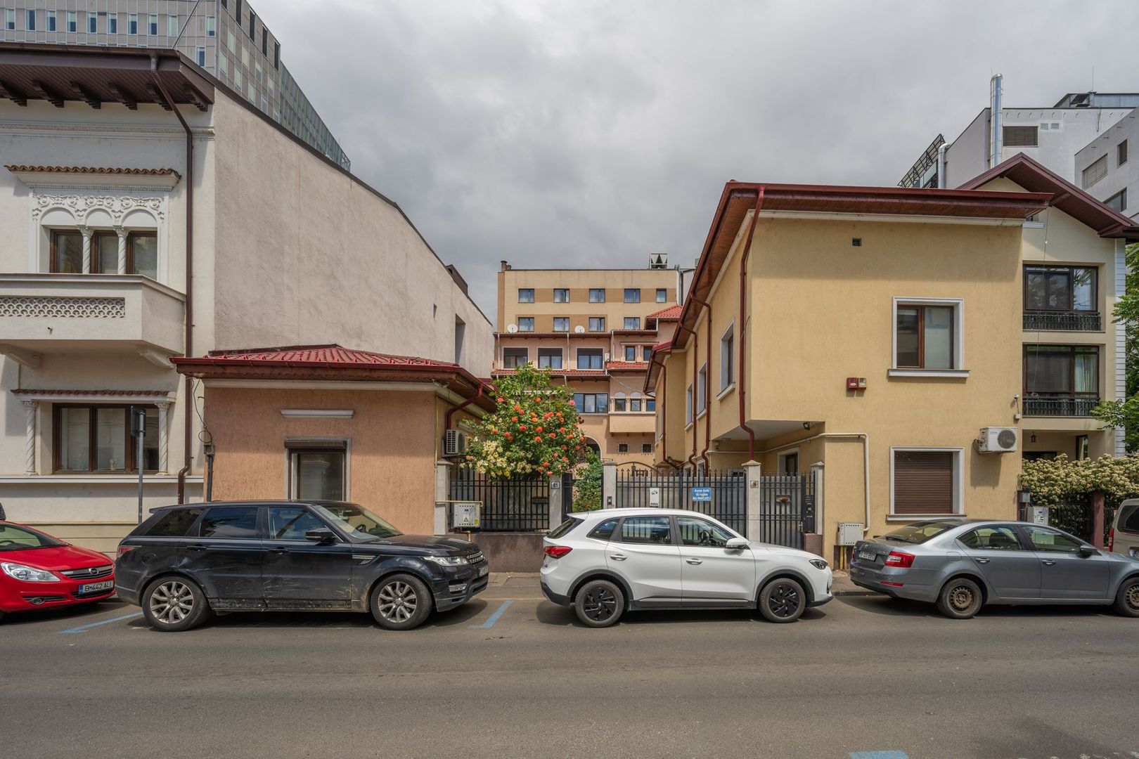 3 IMOBILE - LOT 676 MP - RECONSOLIDATE - ROMANA VICTORIEI - DOROBANTI - Poză 3