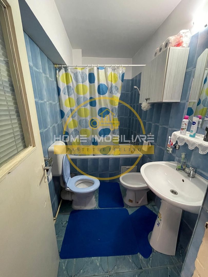 Nicolina 2 Prima Statie  Apartamet 3 Camere Decomandat Bloc Cadre 1985 - Poză 11