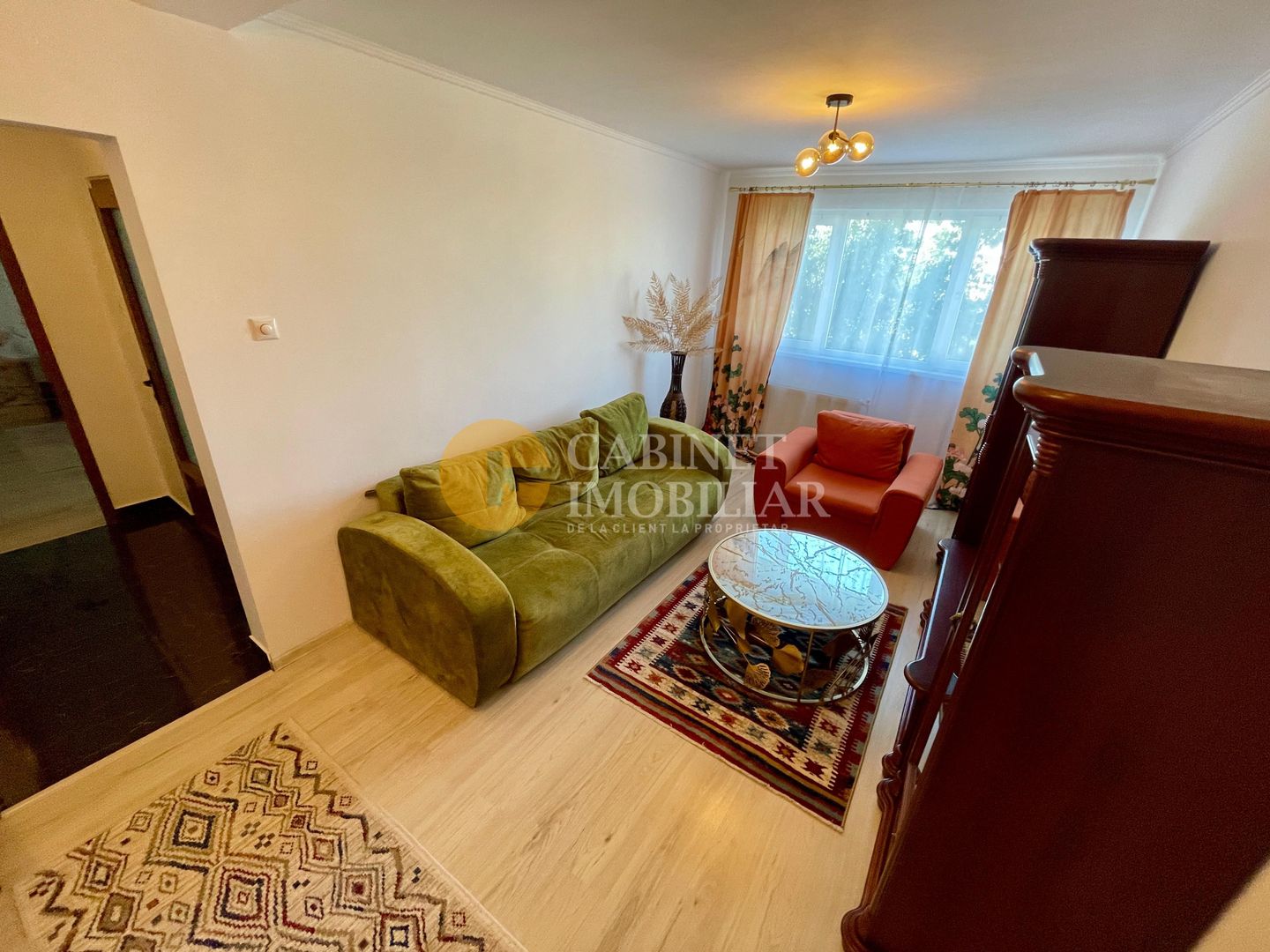 Palas Mall - Etaj Intermediar - 3 Camere - Mobilat/Utilat - Poză 2