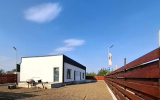 DUPLEX 3 +3  CAMERE , TERASA SI CURTE. - Poză 2