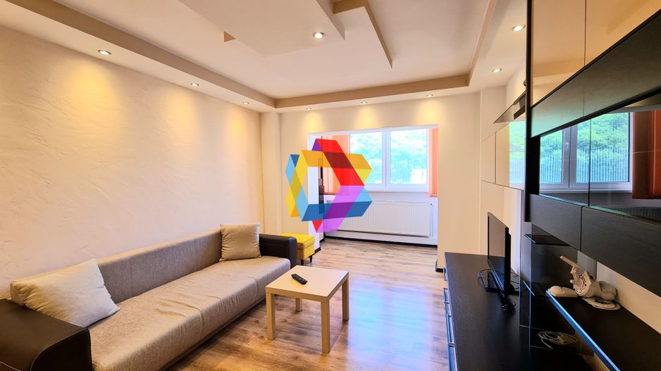 Apartament 3 camere de vânzare, zona Racadau , 76 mp, spatii-comerciale-brasov. - Poză 2