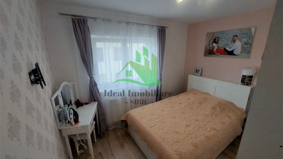 Apartament cu 4 camere in Selimbar, zona Pictor Brana - Poză 5