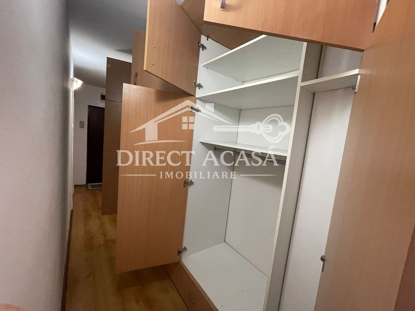Apartament 3 camere de inchiriat-str Ciucas-Zona Dambu - Poză 6