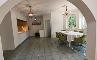Casă elegantă lângă HOTEL BELVEDERE. Panorama spectaculoasa. - Poză 6