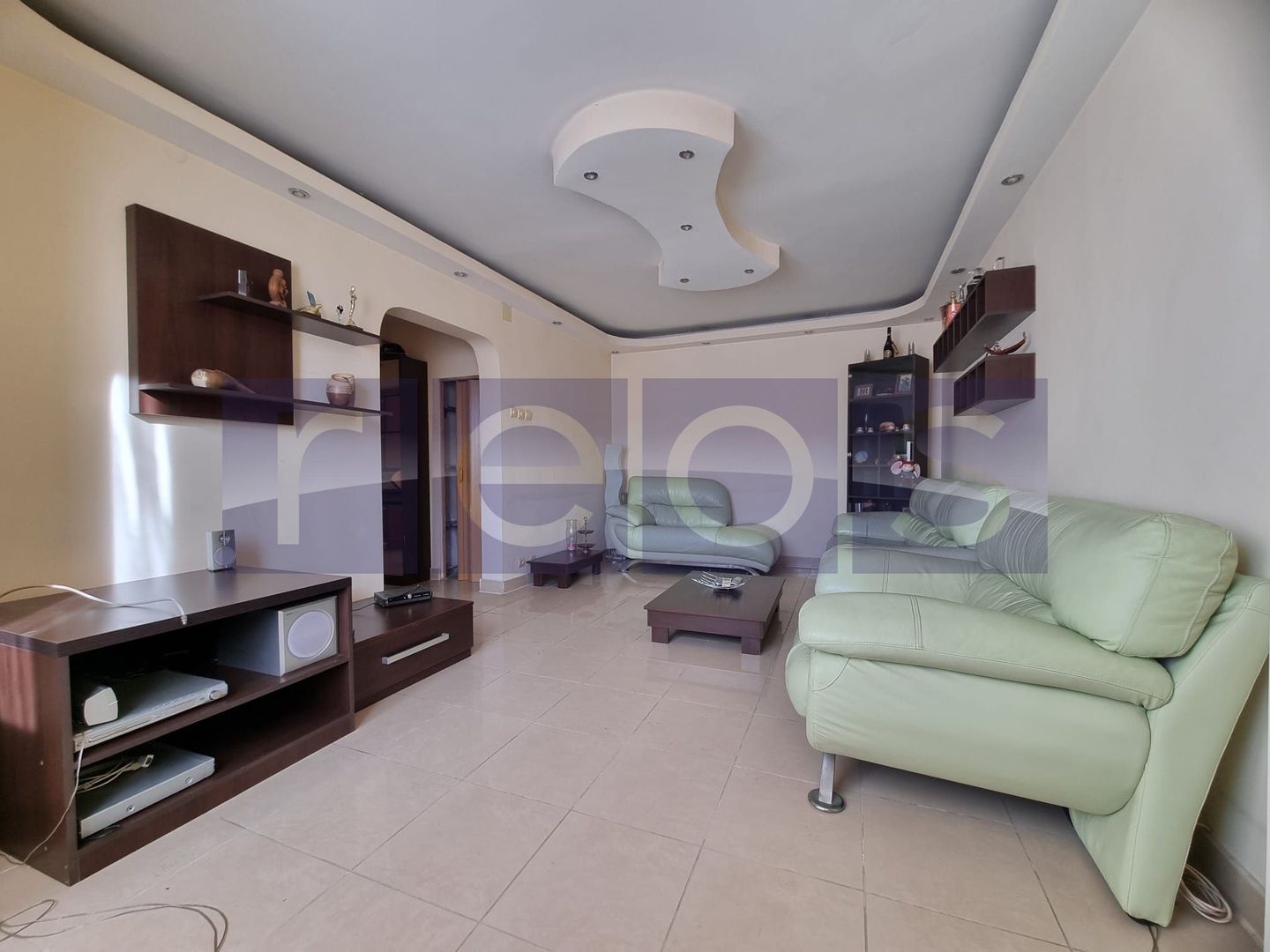 VANZARE 2 CAMERE- DECOMANDAT- TIMPURI NOI - Poză 2