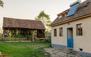 Casă Săsească | 1.249mp Teren | Complet Renovata | Sasaus - Poză 1