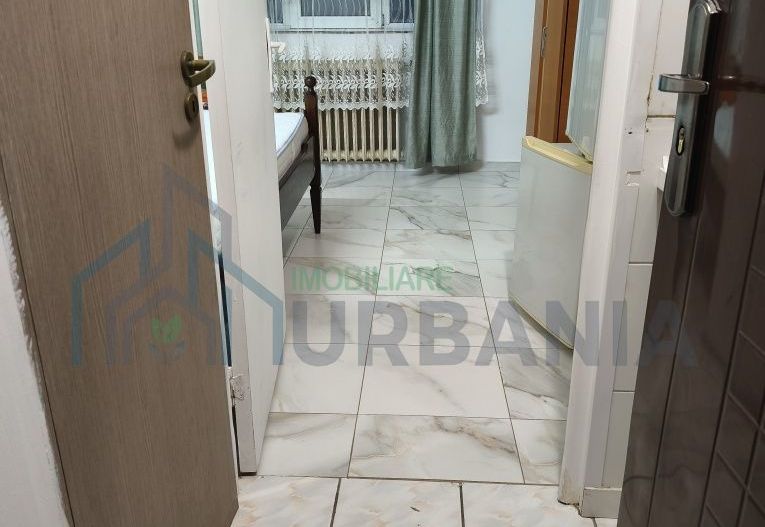 # Închiriez garsonieră,baie proprie,apă caldă,Bularga, Jumbo - Poză 1