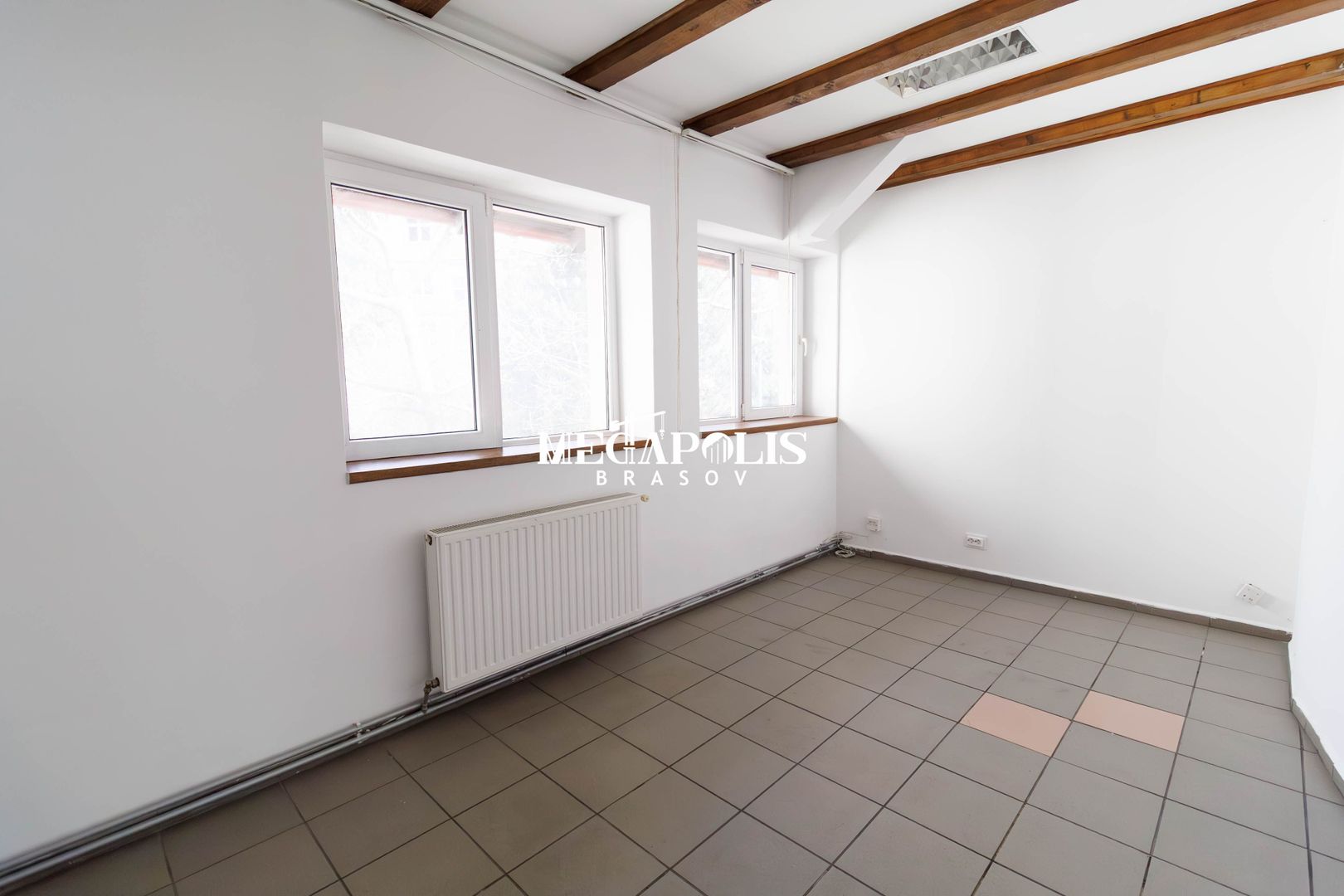 Chirie clădire centrul civic | Brașov | 500mp | 5000€ - Poză 16