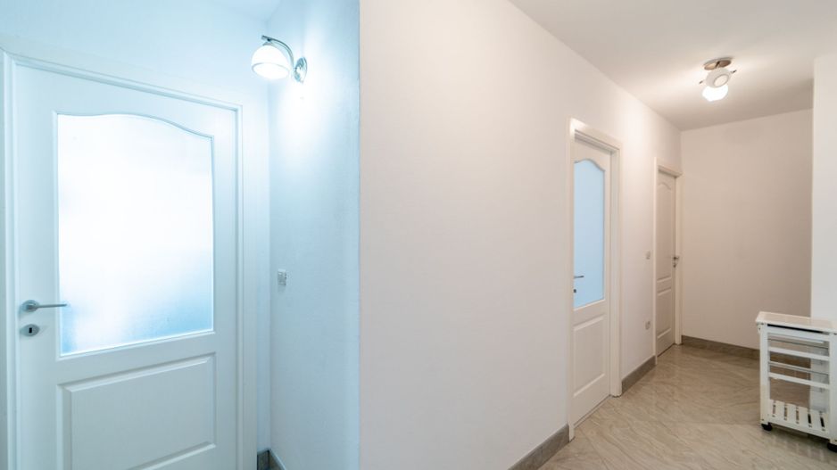 Apartament modern,  cu un dormitor, str Tudor Vladimirescu Arad - Poză 3