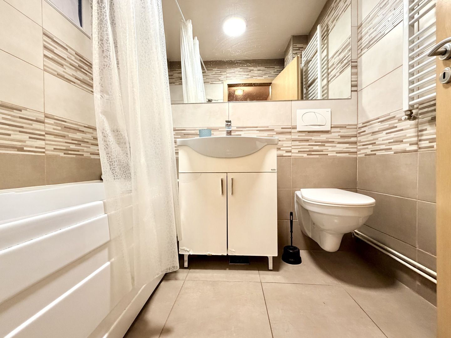 Apartament 3 camere,  vedere spre Iulius Mall - zona Circumvalațiunii - Poză 15