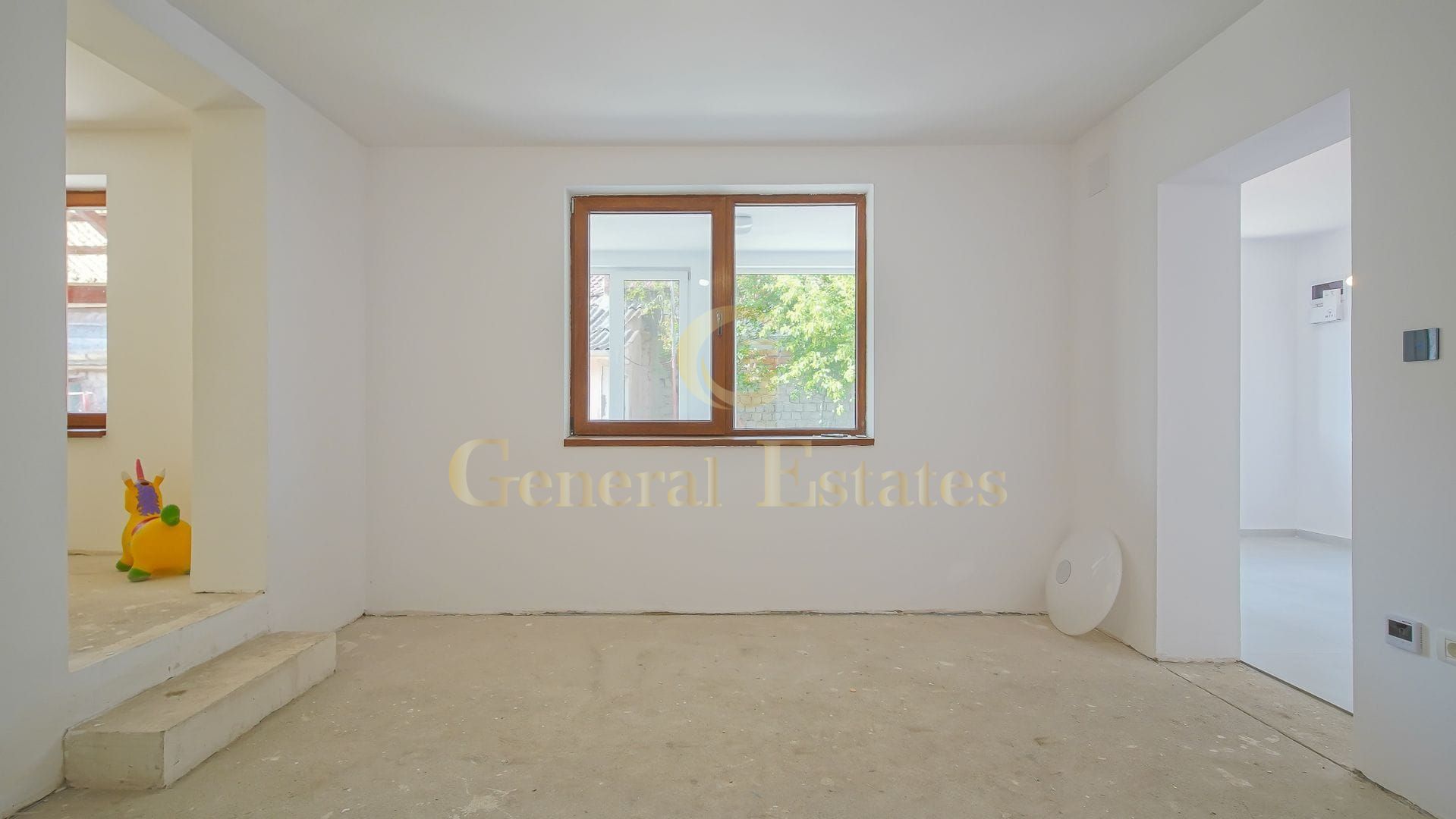 Casa perfecta cu grădină de 1100mp, acces la râu și transport in comun - Poză 8