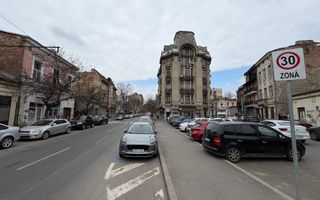 Cladire birouri ultracentral - multiple destinatii ( office/clinica ) - Poză 1