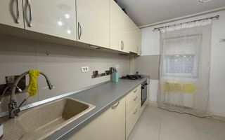 Apartament cu 3 camere de vanzare - 2 balcoane - zona Bucovinei - Poză 6