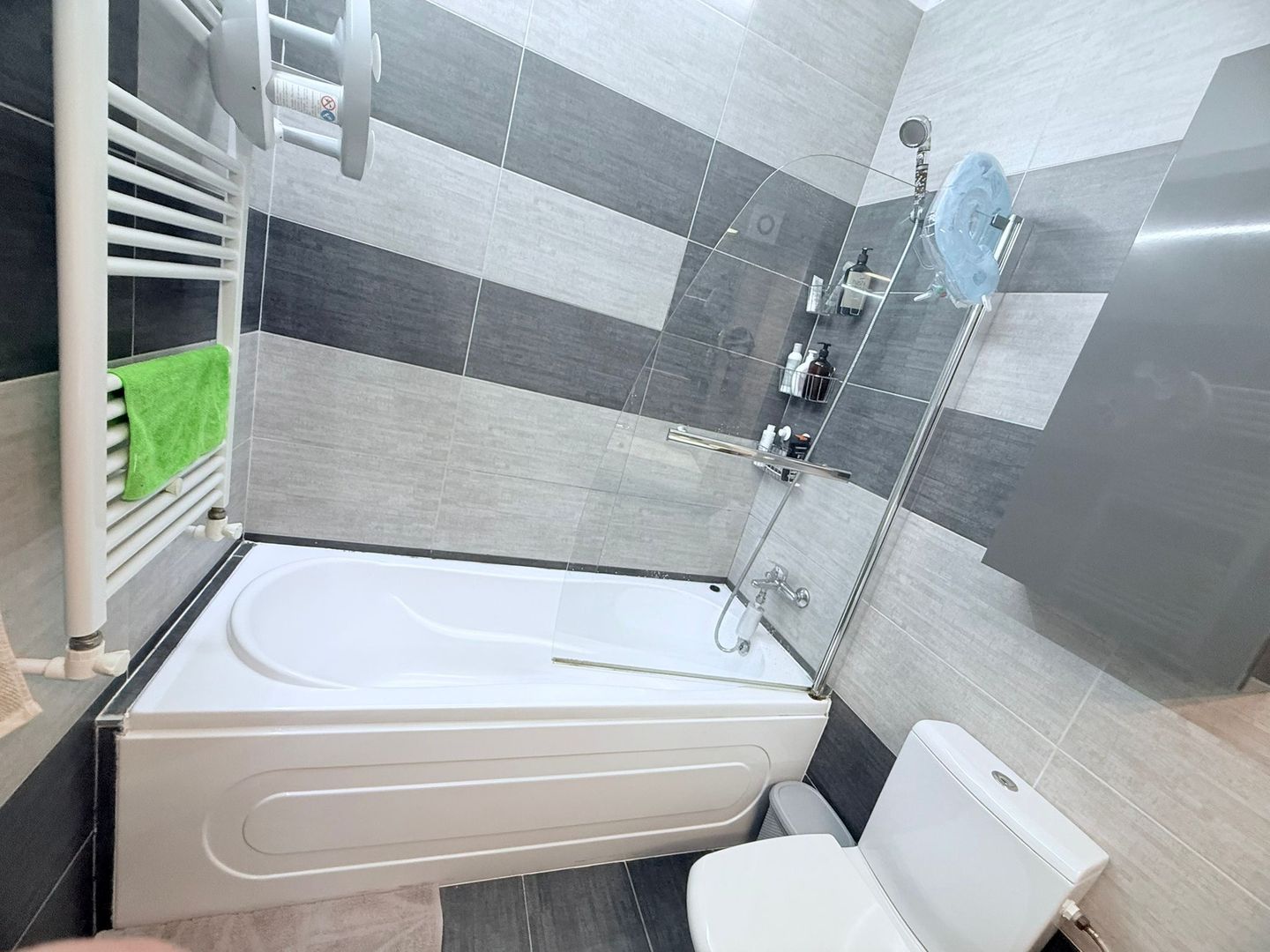 APARTAMENT DE LUX 3 CAMERE & LOC DE PARCARE BLOC 2015 MOBILAT SI UTILAT - Poză 9