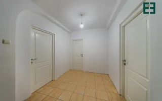 Apartament la casă în cartierul Tabacovici Aradul Nou - Poză 18