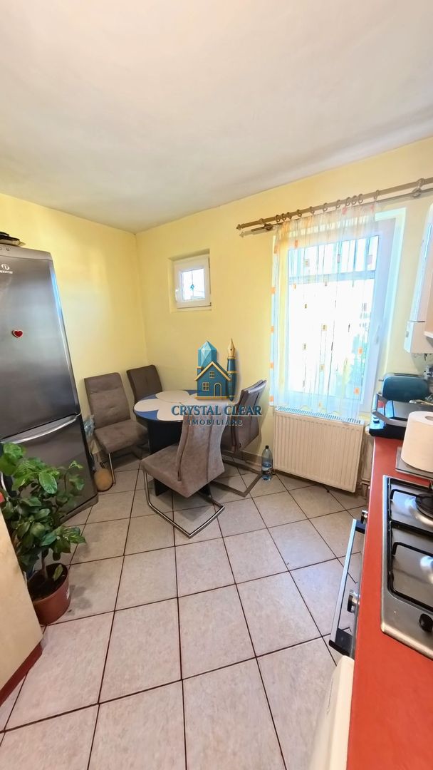 Apartament 3 camere - cartierul Unirii, str. Decebal - Poză 9