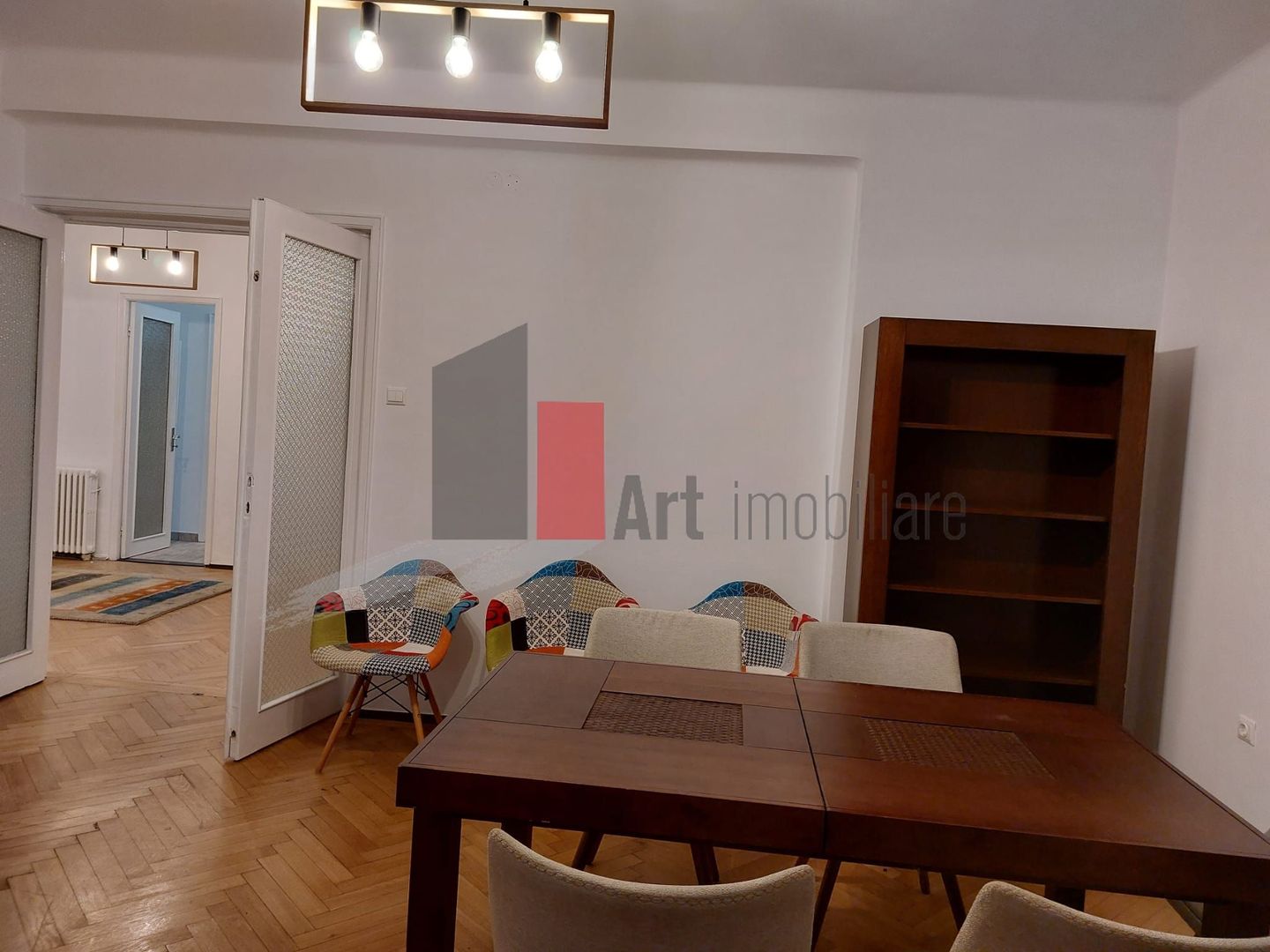 Apartamentul "REHEGUA" , P-ta Rosetti, bloc stradal, renovat complet - Poză 6