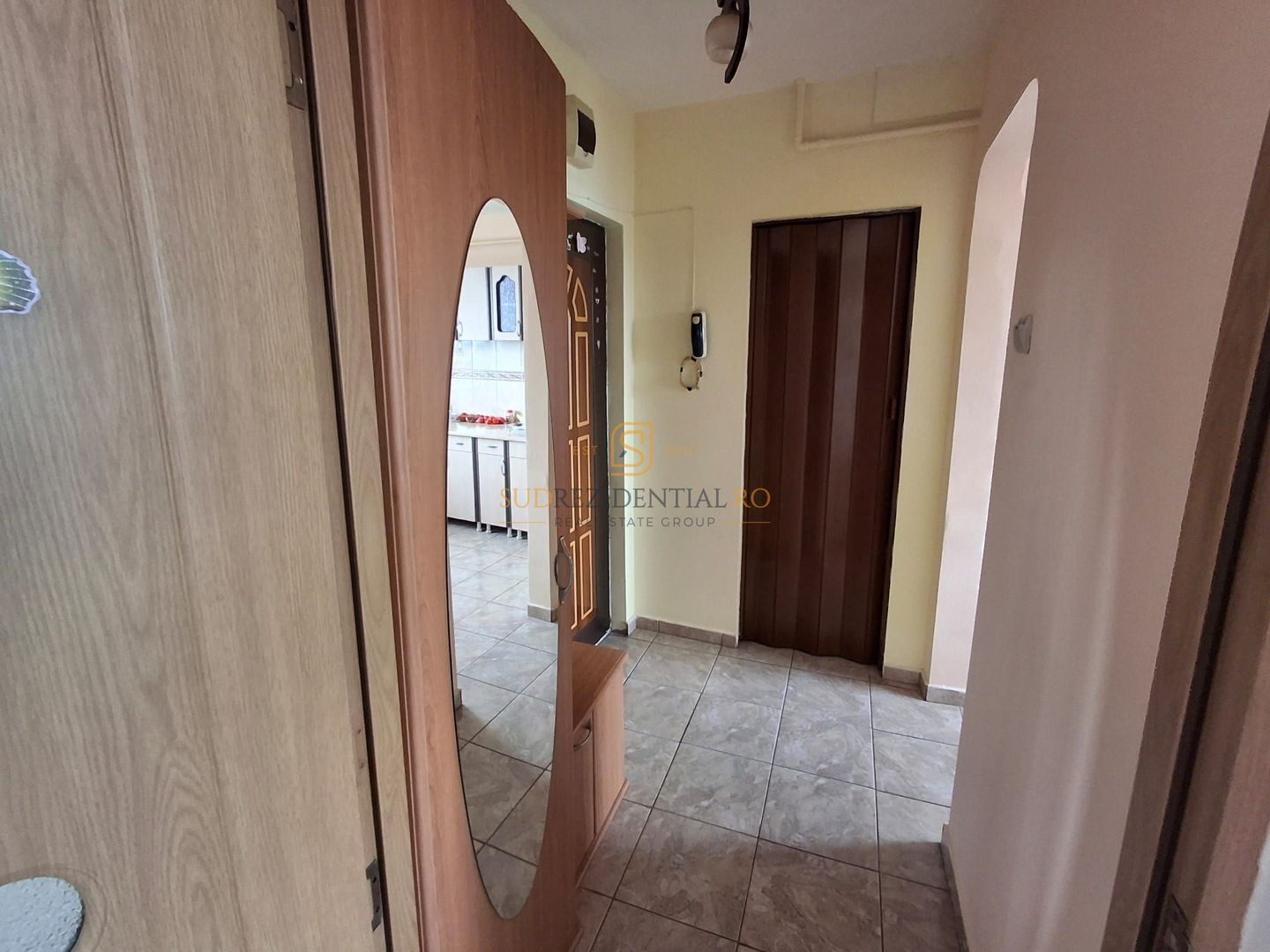Apartament 2 camere ideal investitrie, langa Mall Sun Plaza. - Poză 2