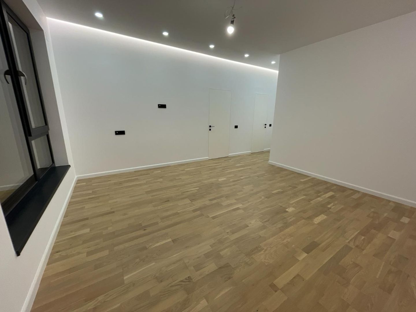 Vila Premium Tunari 5 camere - Poză 4