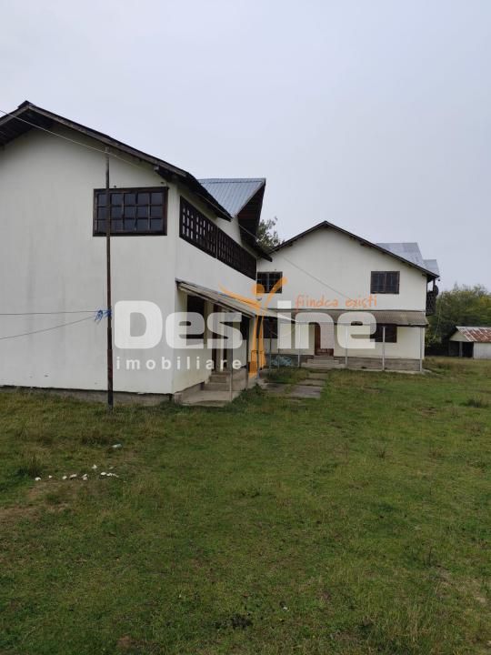 VIla Teisani si 11250 mp teren - Poză 3