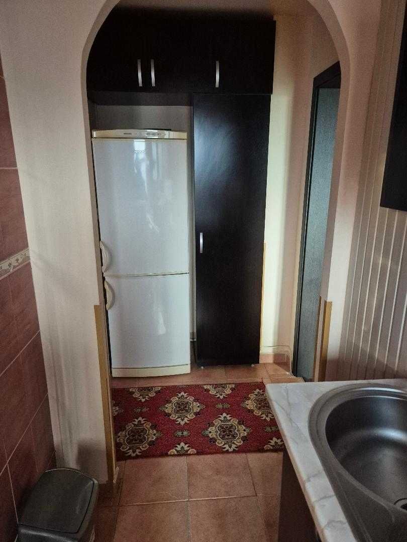 Apartament 2 camere decomandat, mobilat, lângă metrou Râul Doamnei - Poză 6
