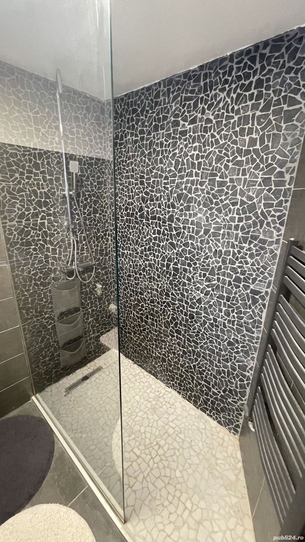 Apartament cu 3 camere - Poză 4