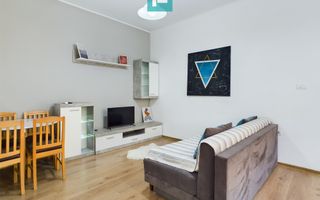 Apartament cu 3 camere la curte comună în Grădiște - Poză 4