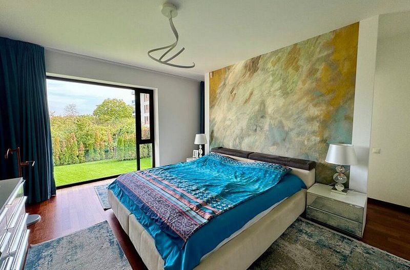 Vila lux de vanzare in cel mai dorit complex din Erou Iancu Nicolae-locatie rara - Poză 12