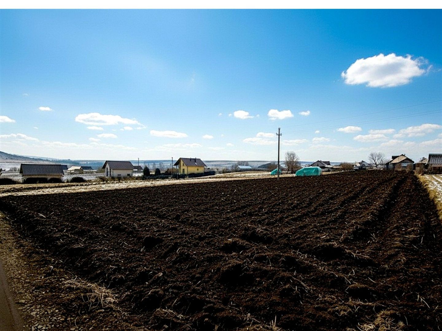 Teren 991 MP | Moara Carp | 22 ml Deschidere | Utilități | 38.000 € - Poză 2