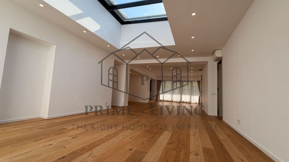Penthouse lux cu 4 camere in zona ambasadelor - Poză 16