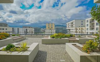 Coresi Urban Vibe | Apartament modern cu vedere directă la pietonală - Poză 1