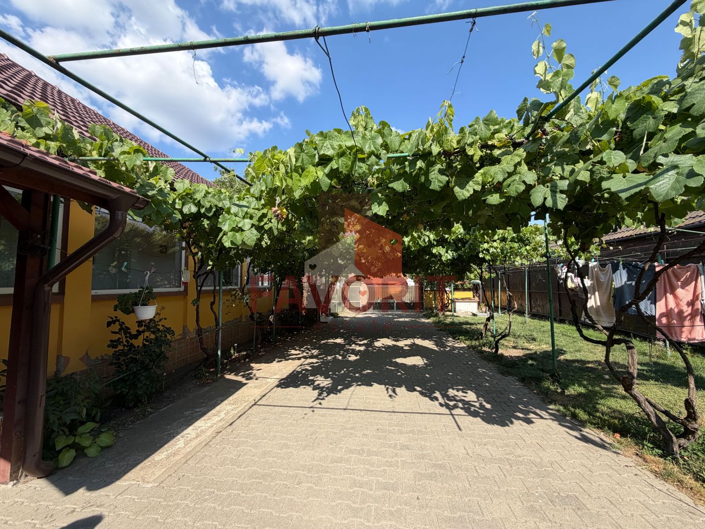 Casă +  teren 1.514 mp în Ianova | 4 camere | 2 băi - Poză 15