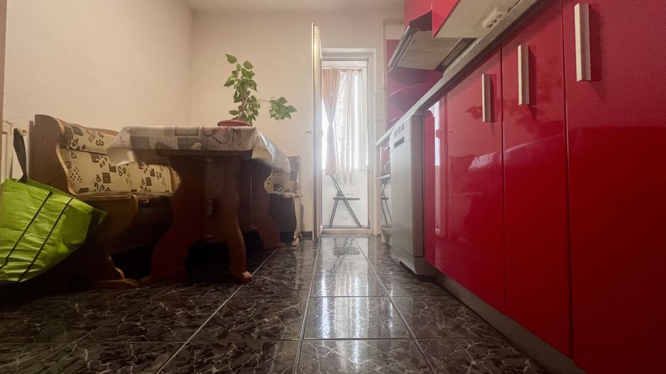 Apartament 3 camere decomandat- Micro 4, Târgoviște - Poză 5