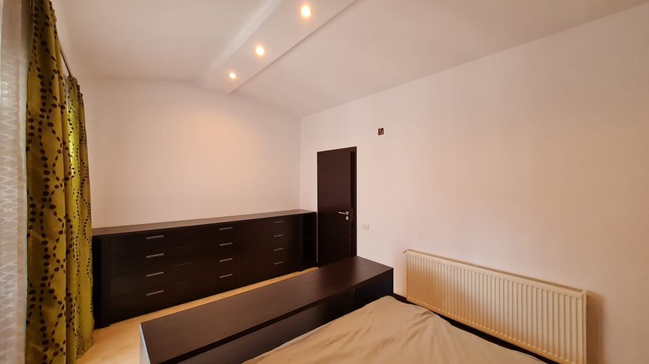 Apartament generos de închiriat zona Lipovei - Poză 4