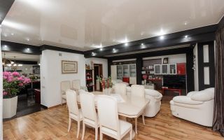 Vânzare, penthouse cu suprafața de 227 mp, str. Romană, Ungheni - Poză 1