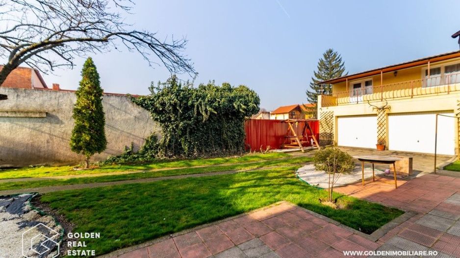 Vila moderna cu 3 apartamente, cartierul Functionarilor, teren 504 mp - Poză 22