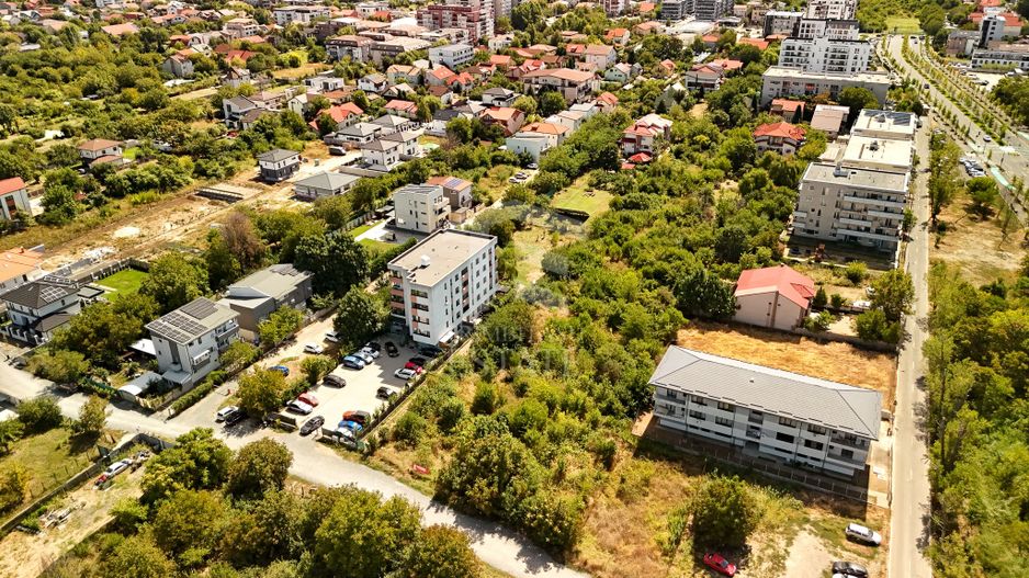 Teren intravilan 1.200 mp, doua loturi, Sector 6 - Poză 22