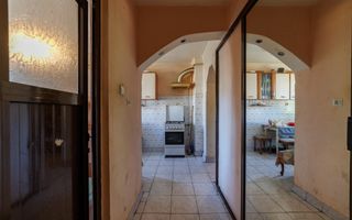 Apartament Trivale et.1 linga Piata si Sc.12 - Poză 6