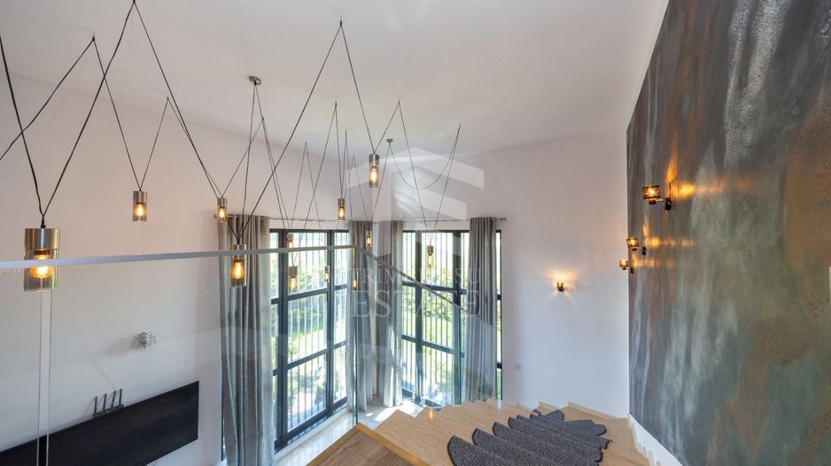 Sanpetru ,Subcetate-Casa 4 camere,3 bai+480 mp teren - Poză 9