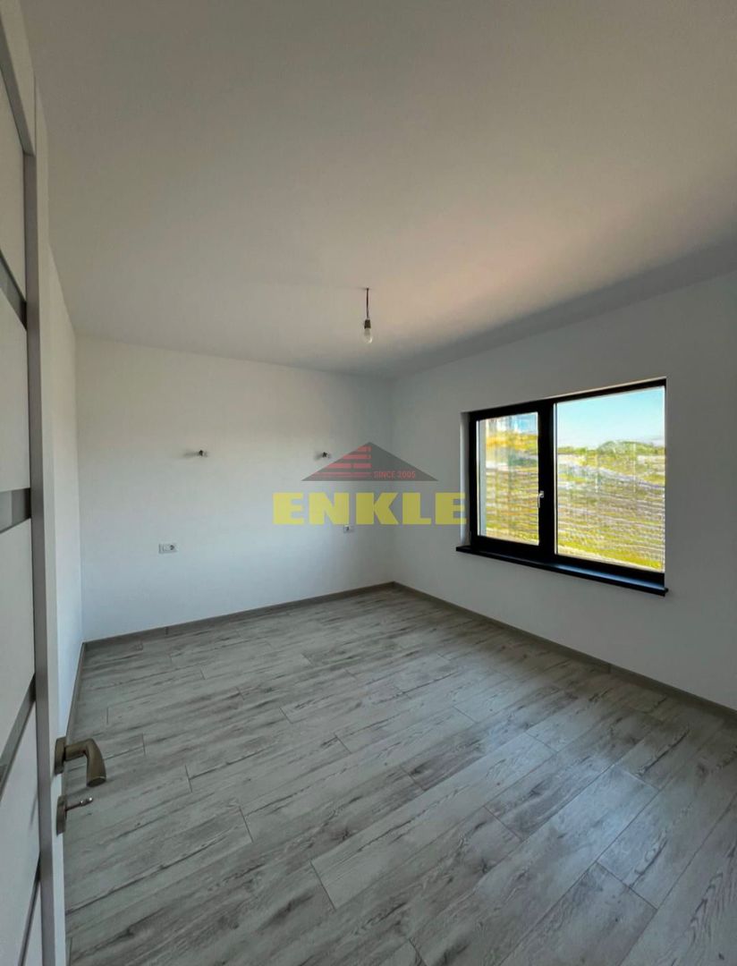 De vânzare casă nouă in Curtești - Poză 4