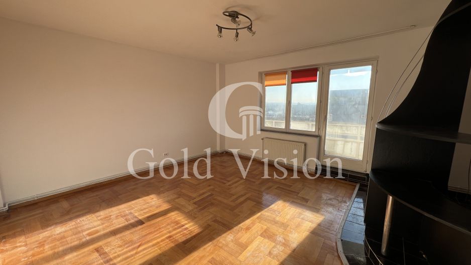 Apartament cu 3 camere, etajul 5/6, decomandat, zona Unirii - Poză 1